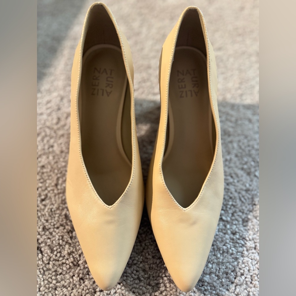 Naturalizar Heels